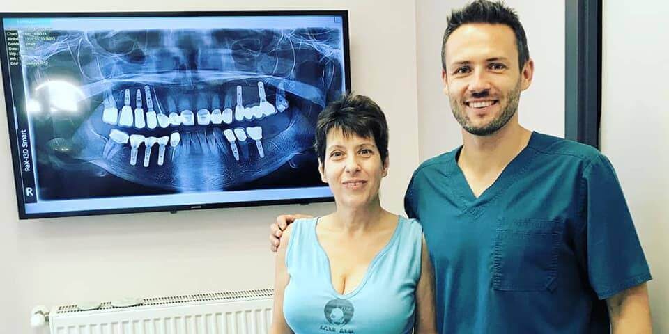 Dr. Ruszin Tamás pácienssével