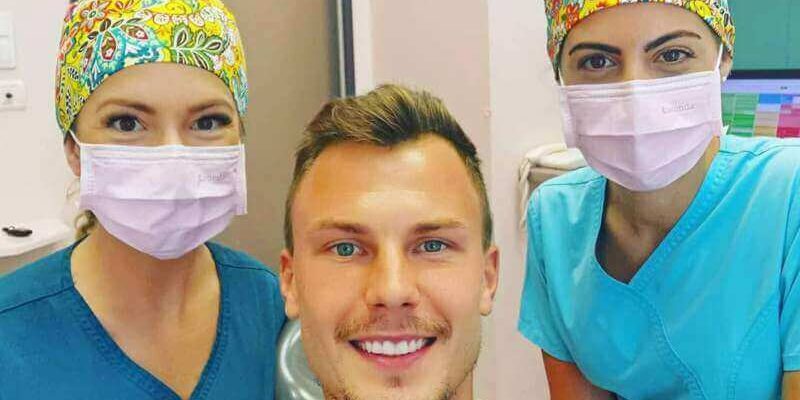 Dr. Tóth Zsófia és Tóth-Patonai Zsófia Fucsovics Márton páciensünkkel