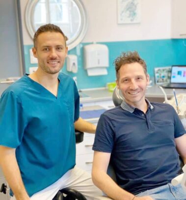 Dr. Ruszin Tamásegy pácienssel