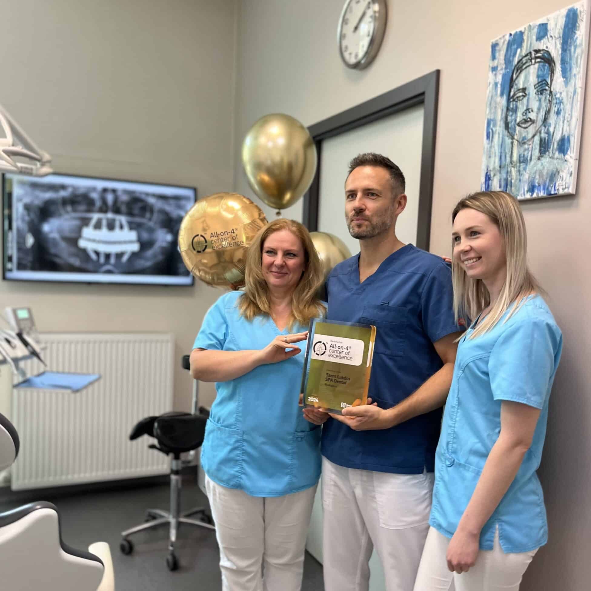 Dr. Ruszin Tamás és asszisztensei, Kedves Mónika és Fekete Alexandra