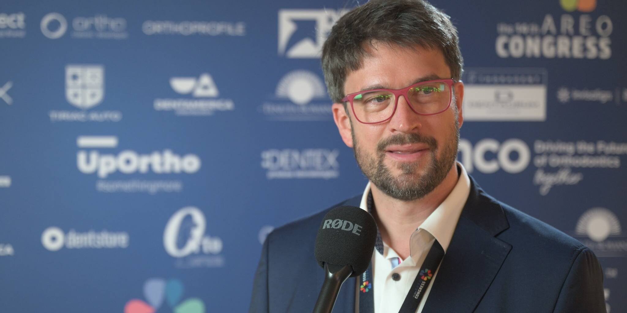 Dr. Steinhof Péter Márton nyilatkozik a AREO Congress eseményen Dr. Steinhof Péter Márton nyilatkozik a AREO Congress eseményen