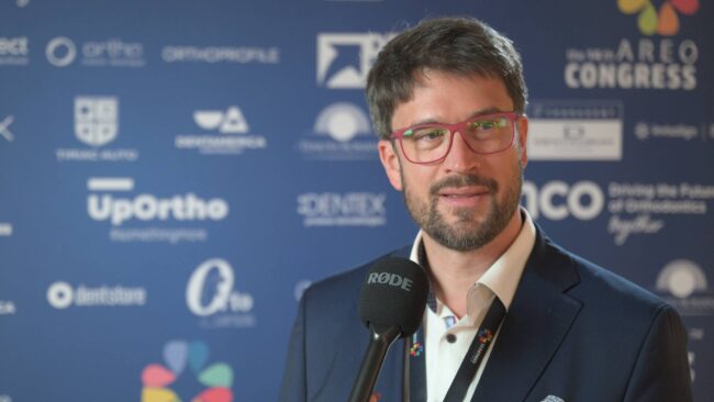 Dr. Steinhof Péter Márton nyilatkozik a AREO Congress eseményen